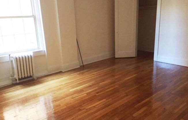 1 bed, 1 bath, 550 sqft, $1,375, Unit 302