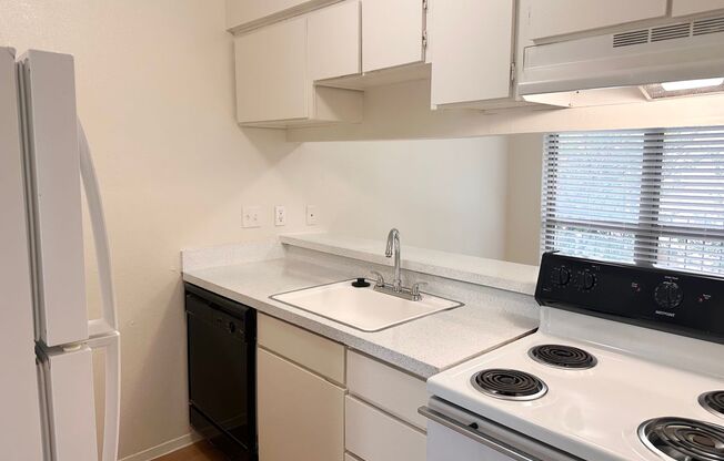 1 bed, 1 bath, 619 sqft, $1,314, Unit OPA-230