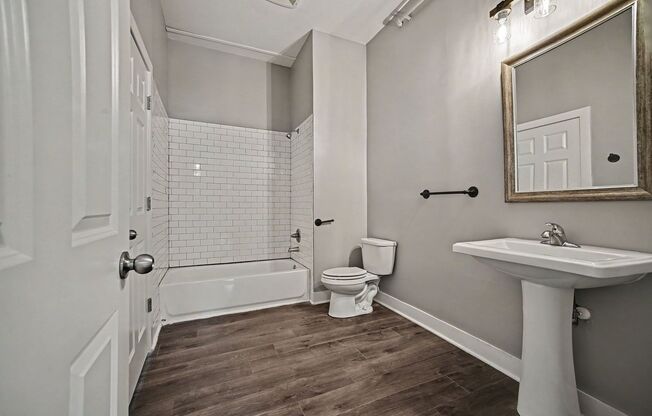 2 beds, 1 bath, 1,190 sqft, $1,400, Unit Urban Studios: 5320-#12