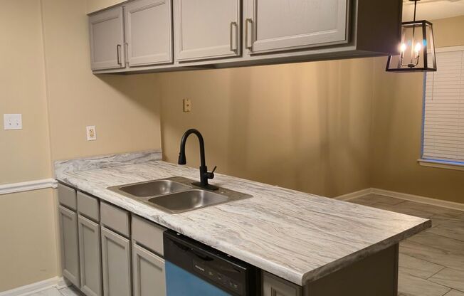 Newly renovated 2 bedroom, 2 bath townhome in Southeast Memphis for lease