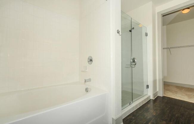 2 beds, 2 baths, 1,292 sqft, $2,117