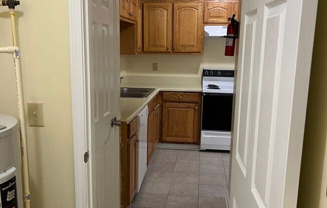 1 bed, 1 bath, 750 sqft, $1,275, Unit 626-1 B