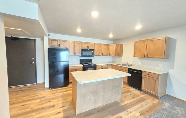 1 bed, 1 bath, 756 sqft, $1,025, Unit 3500 202