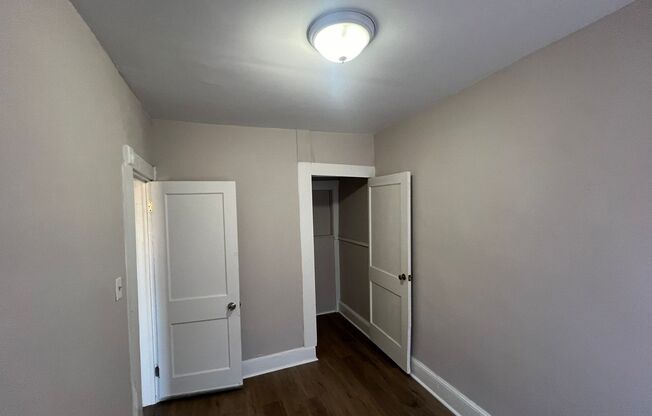 3 beds, 1 bath, $1,350