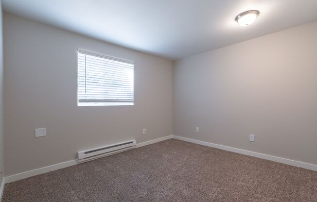 1 bed, 1 bath, 612 sqft, $1,300, Unit 323