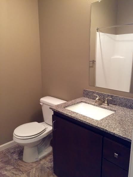 3 beds, 2 baths, 1,204 sqft, $1,895, Unit 337