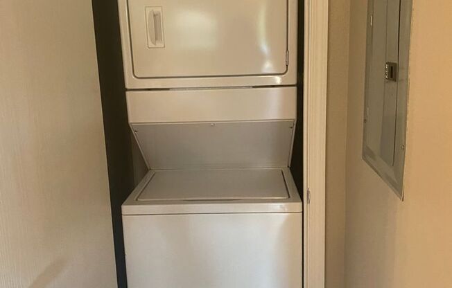 2 beds, 2 baths, 1,079 sqft, $1,450, Unit 0701