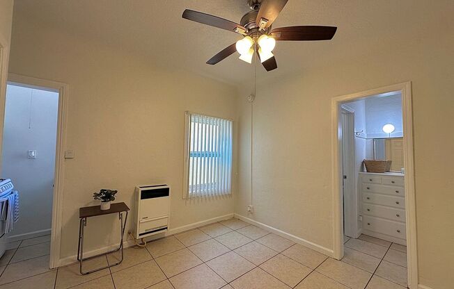 Studio, 1 bath, 350 sqft, $1,195, Unit 202