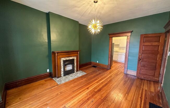 W Hubbard Ave 105-107 NCR