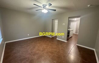 2 beds, 1.5 baths, 1,000 sqft, $800, Unit 413-A