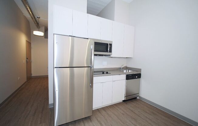 1 bed, 1 bath, 572 sqft, $1,719, Unit 534