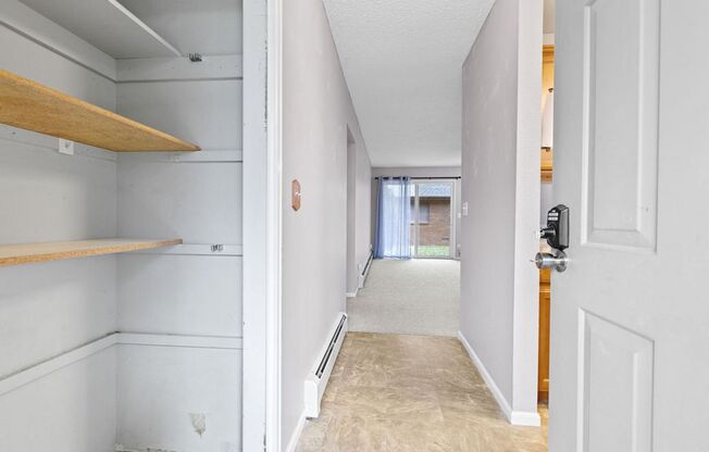 Charming 2-Bedroom Condo with Private Patio and Garage!