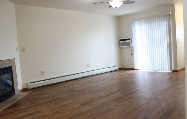 1 bed, 1 bath, 1,000 sqft, $979.99, Unit 2220-03