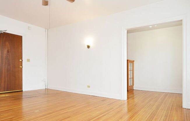 2 beds, 1 bath, 816 sqft, $1,320, Unit 24 - 215