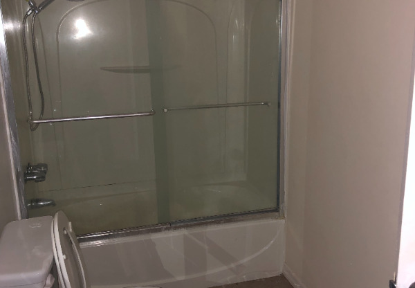 1405 N NEW HAMPSHIRE 106