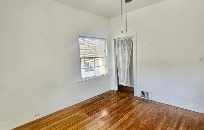 6bedroom house full of charm steps from UC Berkeley!