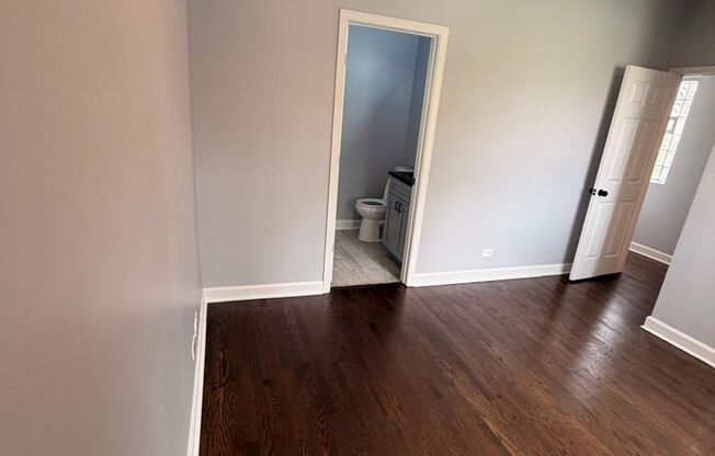 3 beds, 2 baths, 1,550 sqft, $2,450, Unit 3