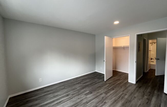 1 bed, 1 bath, 600 sqft, $2,048, Unit 301
