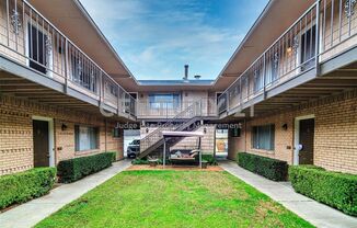 2 beds, 1 bath, $1,495, Unit UNIT J