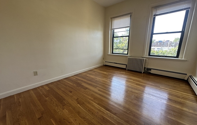 2 beds, 1 bath, 750 sqft, $2,800, Unit 51