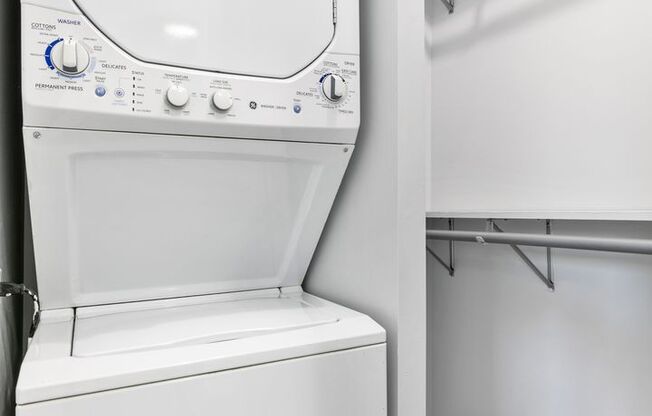 Studio, 1 bath, 242 sqft, $1,550, Unit 403