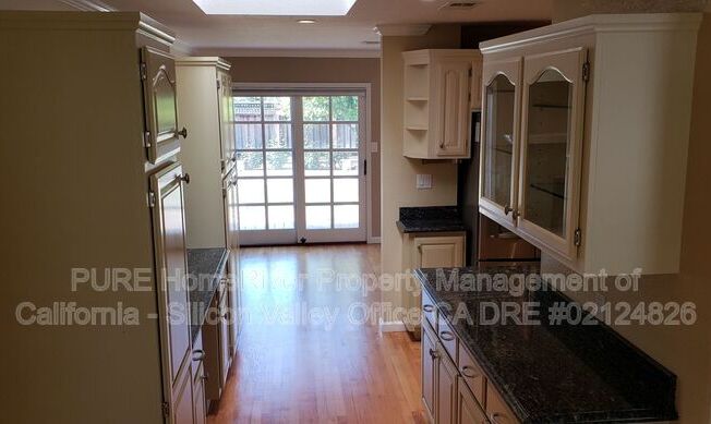 1158 FORDHAM WAY