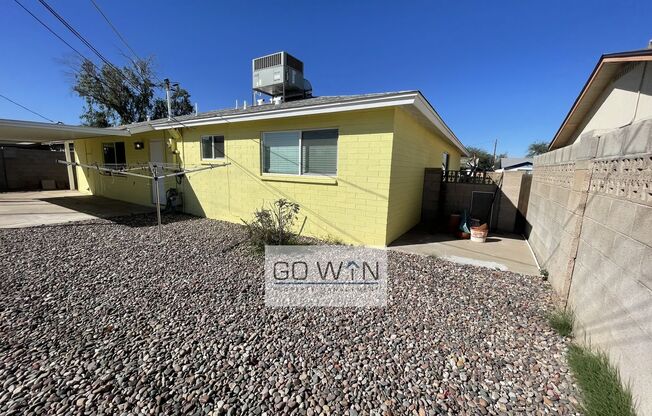 4 Bed/ 2 Bath - House With Backyard!