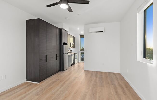 New modern style living- 1 bedroom 1 bath | two levels | new appliances | DONT MISS OUT!!