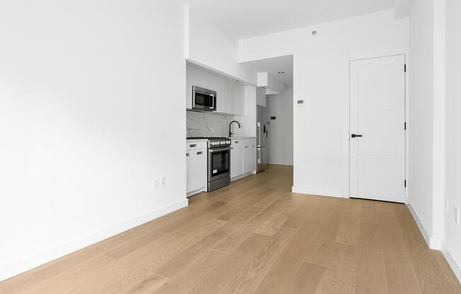 428 E 9 ST