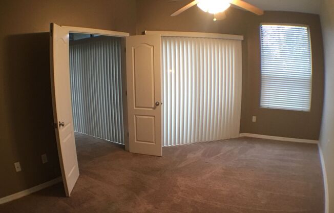 2 beds, 2 baths, $2,000, Unit # 257