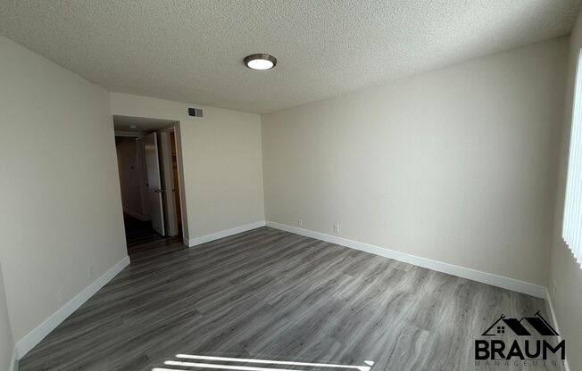 2 beds, 1 bath, 900 sqft, $2,295, Unit 7