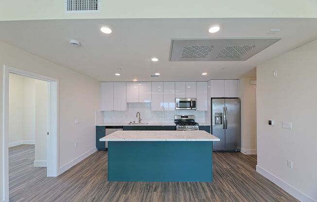 3 beds, 2 baths, 1,240 sqft, $3,600