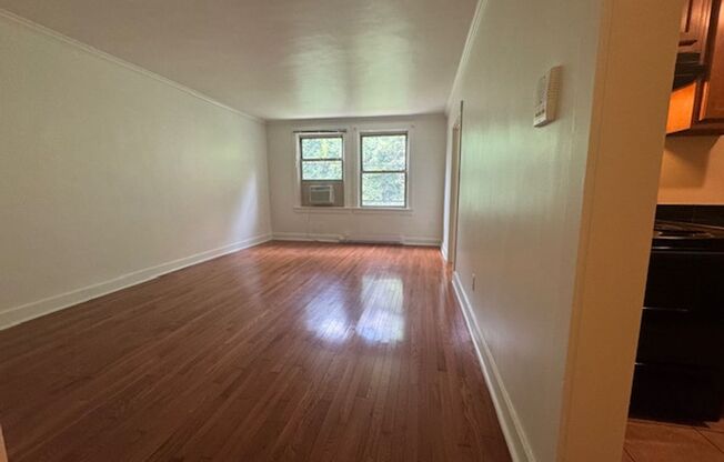 5703-5717 Hobart Street