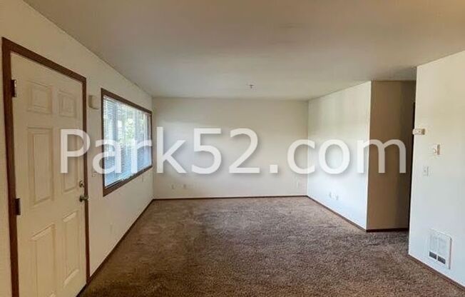 2 beds, 1 bath, $1,350