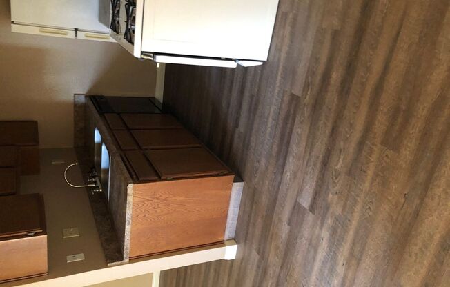 1 bed, 1 bath, 517 sqft, $1,415, Unit 111