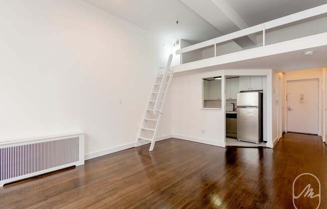 Studio, 1 bath, $4,100, Unit 2E