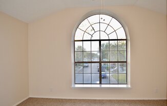 Beautifully updated move-in ready 3/2.5