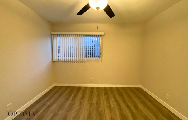 2 beds, 1 bath, $2,400, Unit 03