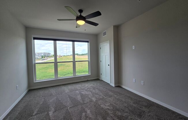 1 bed, 1 bath, 800 sqft, $1,750, Unit 8421-119
