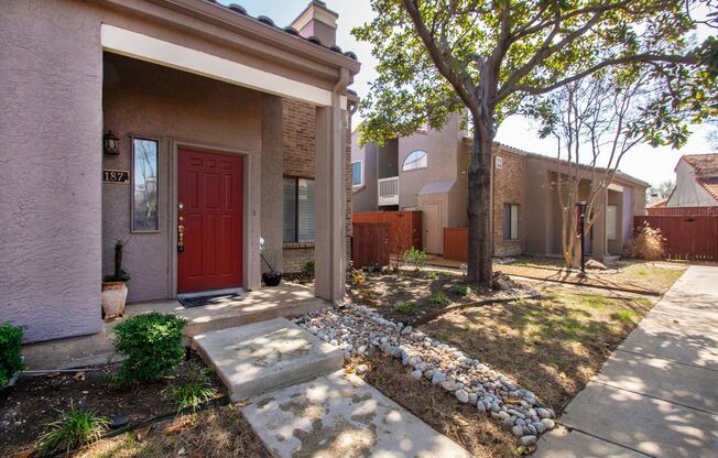 Fantastic Location 2 Bedroom 2 bath Condo