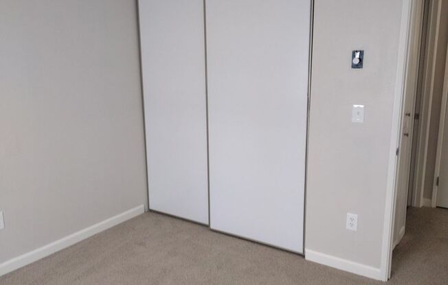 1 bed, 1 bath, 592 sqft, $1,395, Unit 026