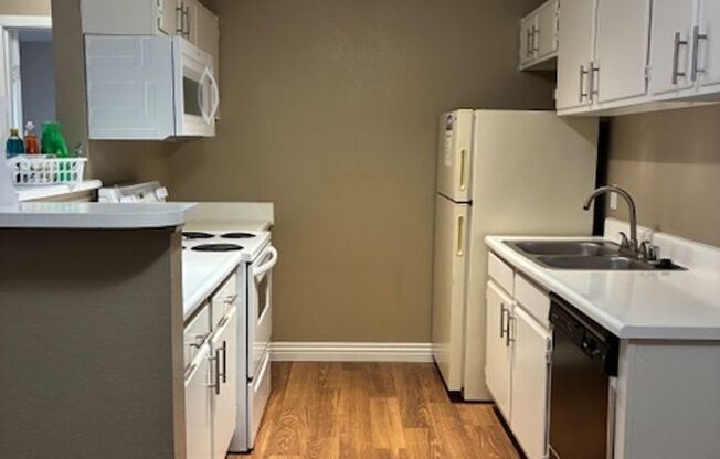 2 beds, 2 baths, 997 sqft, $1,500, Unit MA 122