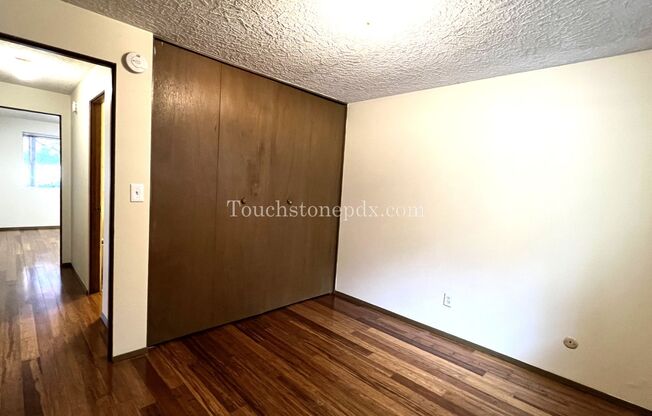 2 beds, 1 bath, $1,395, Unit #7