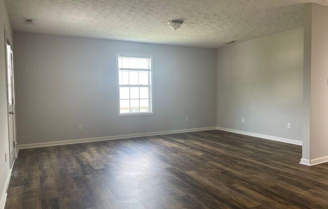 1 bed, 1 bath, $750, Unit 355F