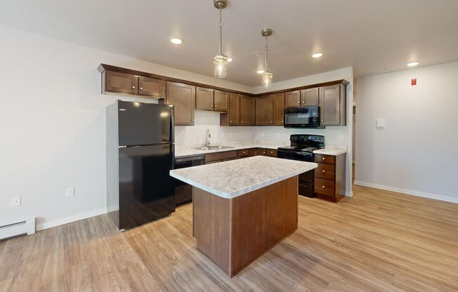 2 beds, 2 baths, 912 sqft, $1,490, Unit 2055-01
