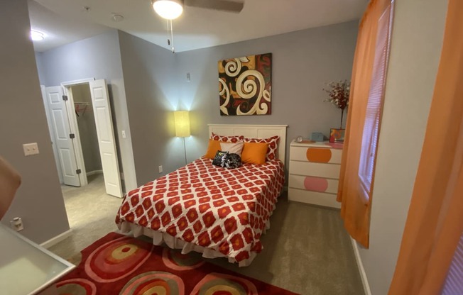 Edgewater Vista Apartments, Decatur Georgia, secondary bedroom with ceiling