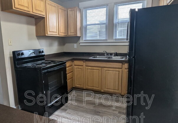 2129 THOMPSON AVE