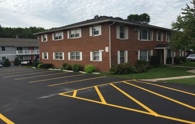 2 beds, 1 bath, 915 sqft, $1,510, Unit 51013