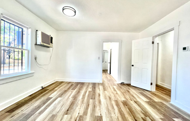 1900 23 ST S
