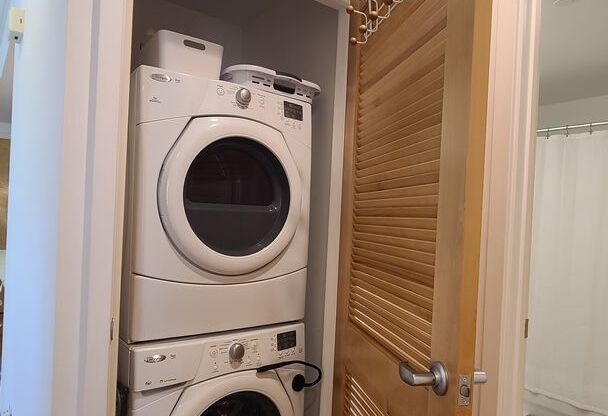 3 beds, 2 baths, $5,250, Unit # 1418